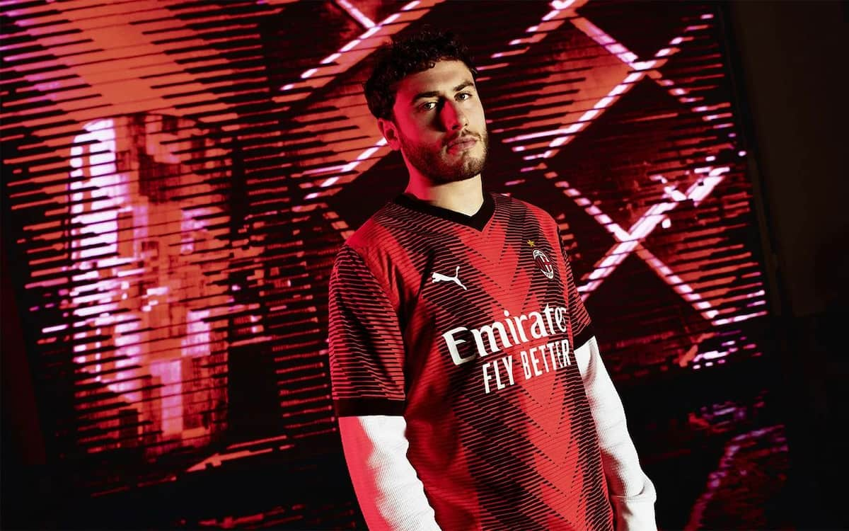 ac_milan_2023_24_home_kit (12).jpg