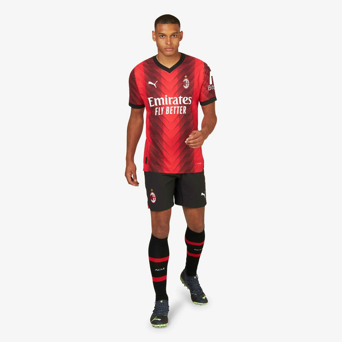 ac_milan_2023_24_home_kit (1).jpg