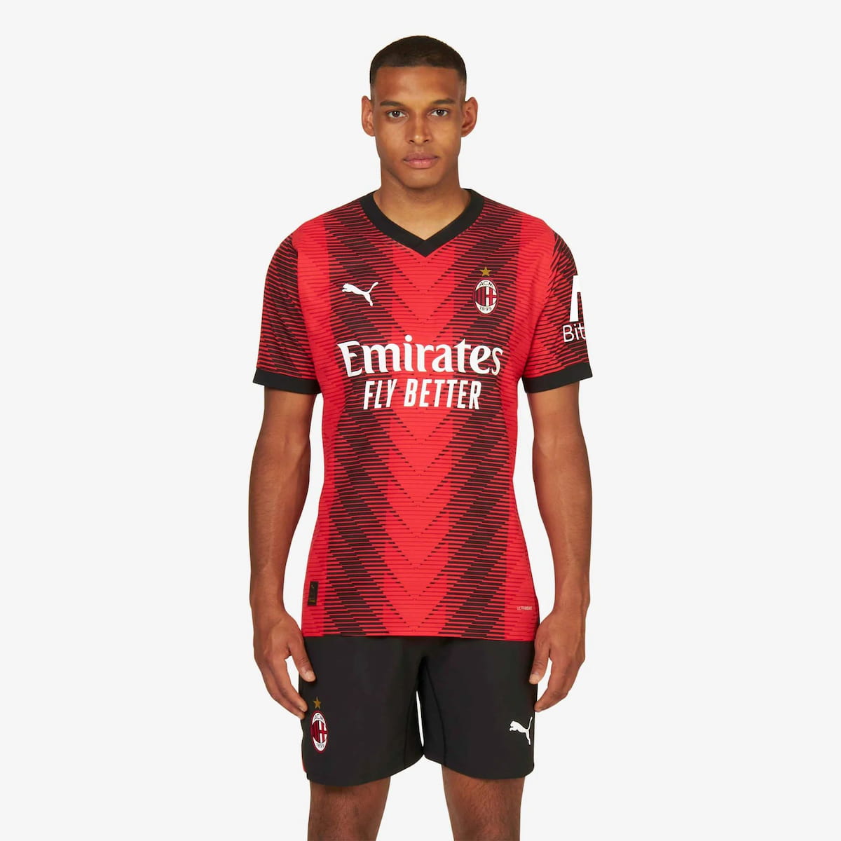 ac_milan_2023_24_home_kit (2).jpg