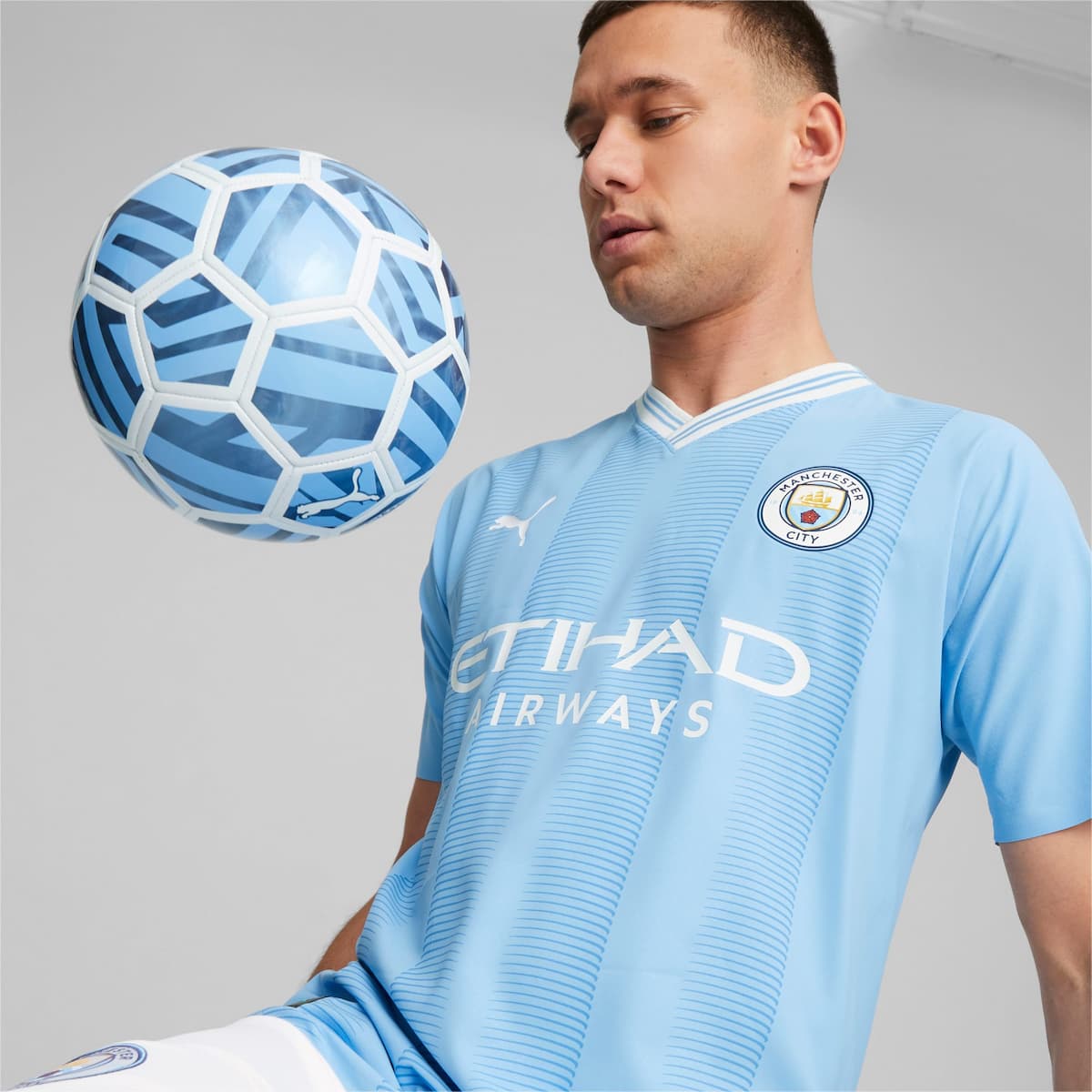 manchester_city_2023_24_home_jersey (8).jpg