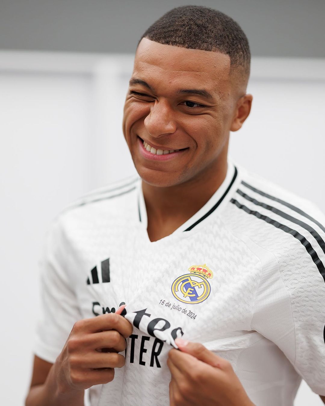 Mbappe #9 Player Real Madrid home shirt 2024 Pro Jersey Shop.jpg