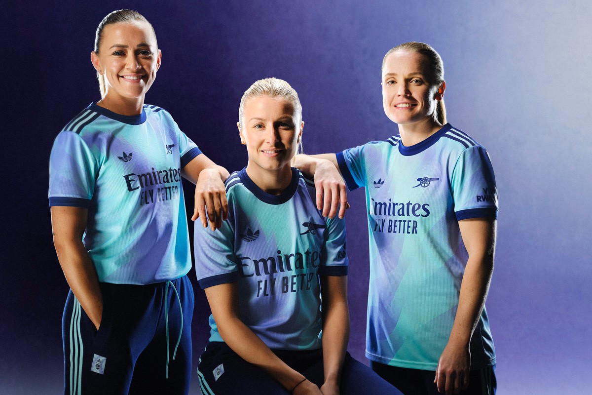 2024-25 Women's Arsenal Third Away Jersey.jpg