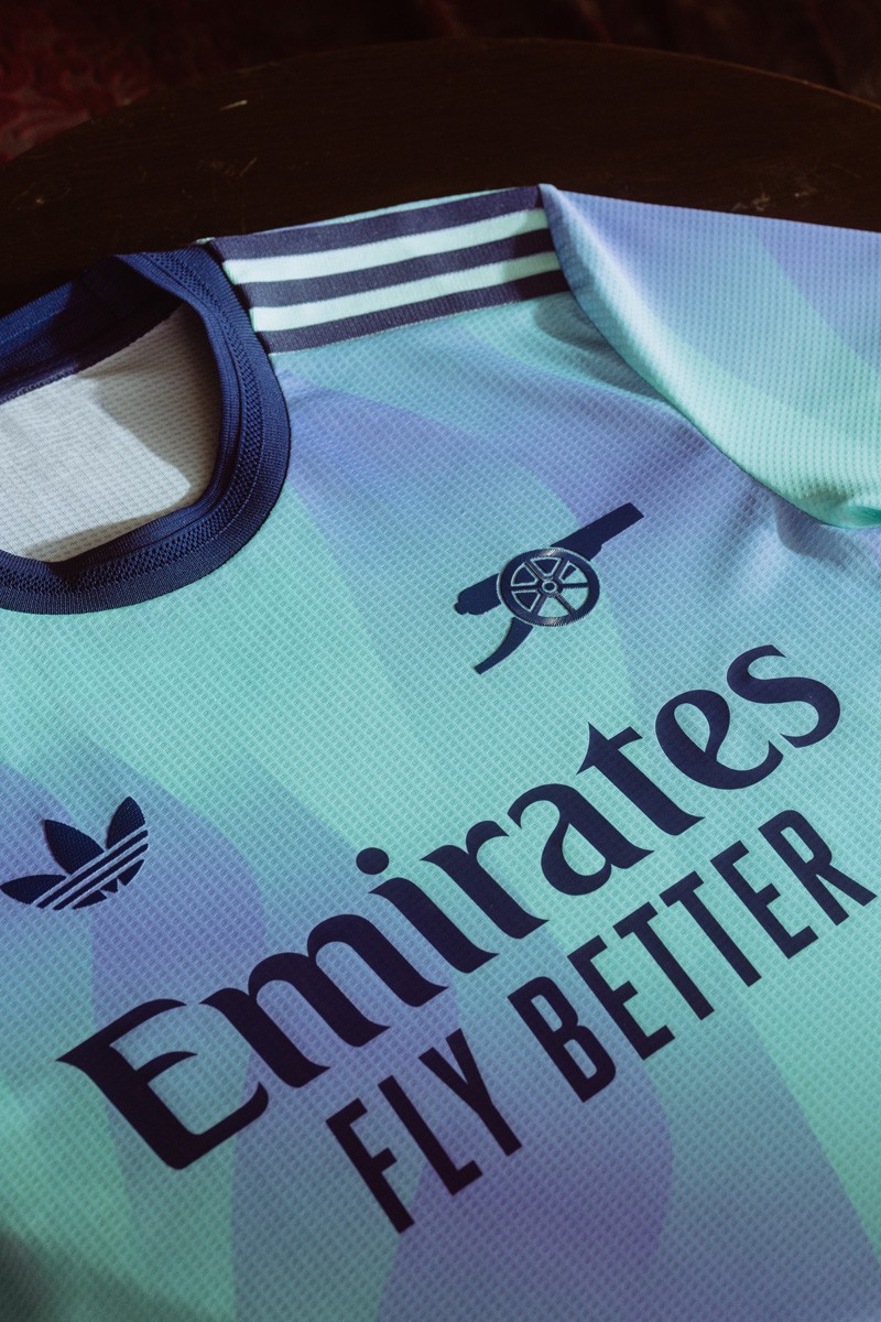 Arsenal Third Away Jersey 2024-25 - Women's Edition.jpg