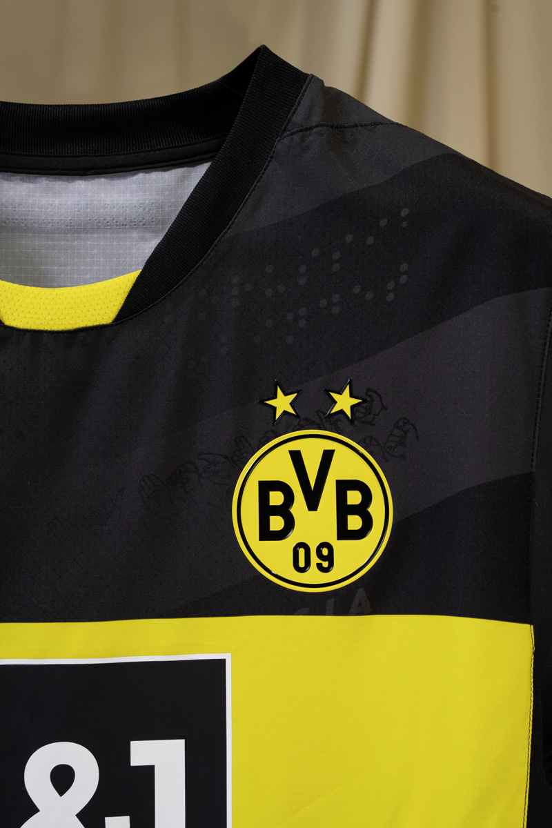 Men's Borussia Dortmund 2024-25 Away Soccer Jersey – Fan Edition.jpg